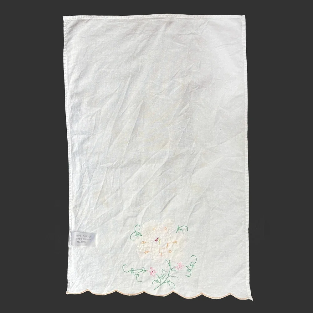 Vintage Hand Embroidered Floral Cotton Tea Towels‎ Set of 3 Scalloped Edge White